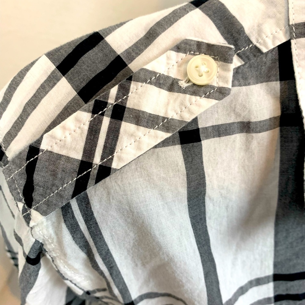 Express boyfriend plaid button down shirt , size junior large - Picture 4 of 6